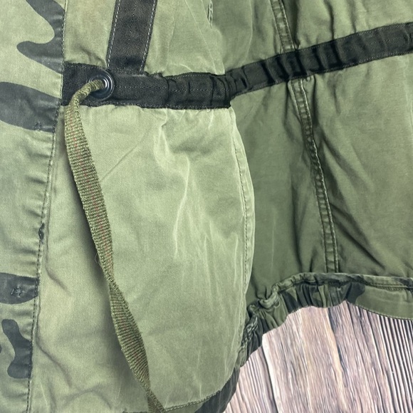 G Star Raw Women’s Cargo Line Camouflage Jacket - Picture 13 of 16